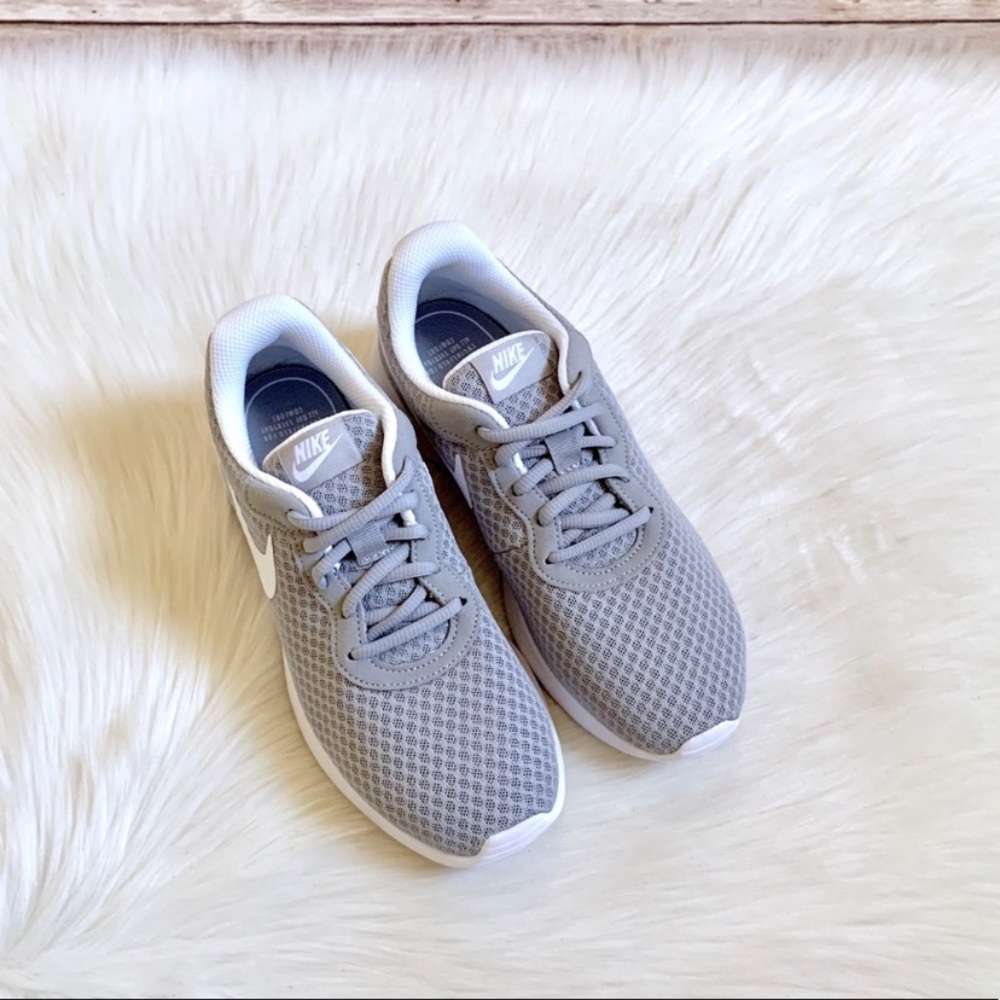 Nike Women’s Tanjun Sneakers - Picture 2 of 7